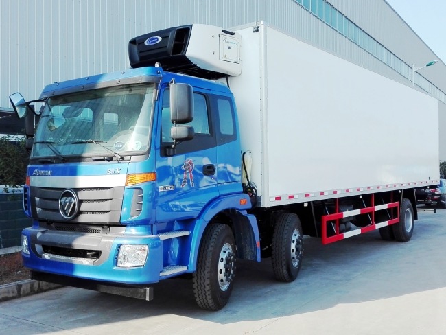(厢长9.6米)福田ETX小三轴冷藏车