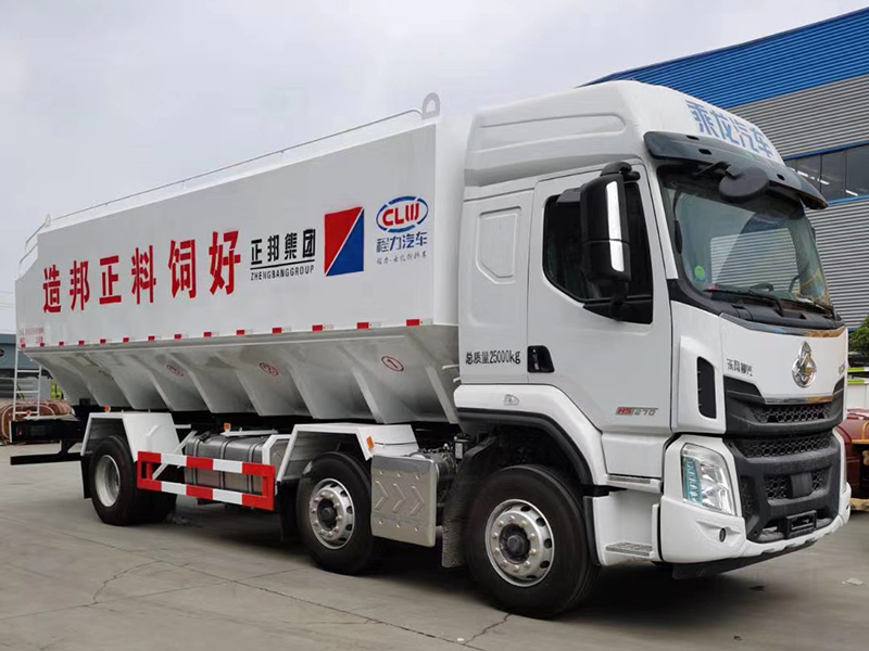 【国六】柳汽15吨小三轴散装饲料车
